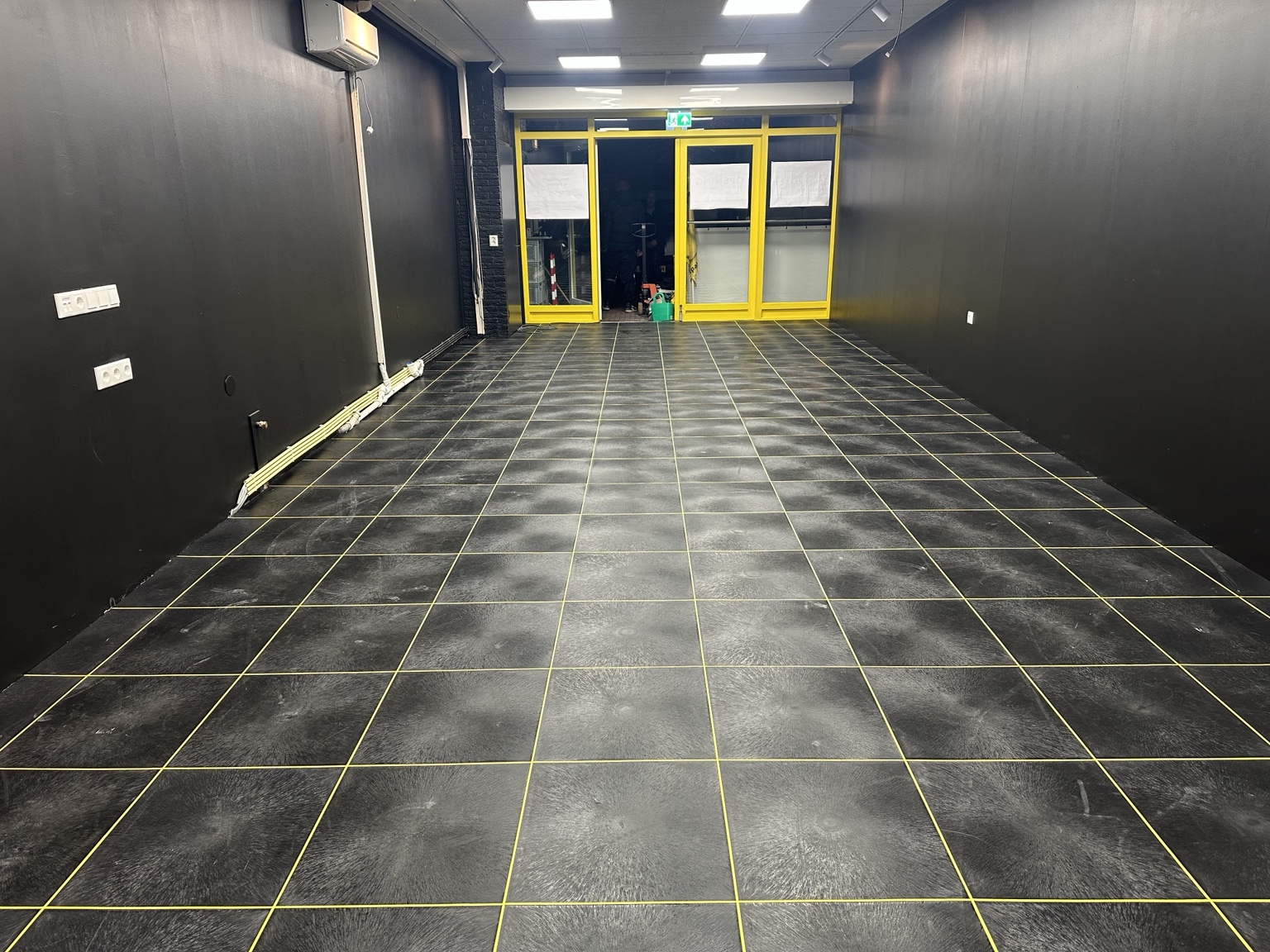 Projectbeeld bij De ijzersterke PVC-bedrijfsvloer: een slimme vloeroplossing voor bedrijven